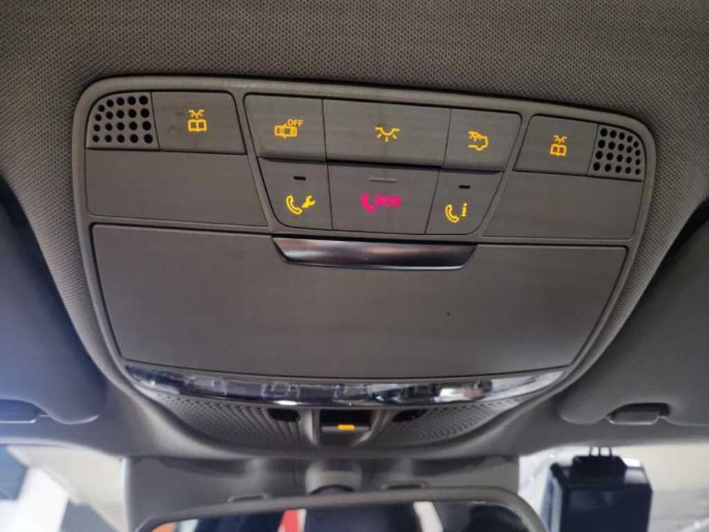 Mercedes Benz GLC Class 2019 Negro - Importación desde Corea - HF Imports Iquique - Foto 13