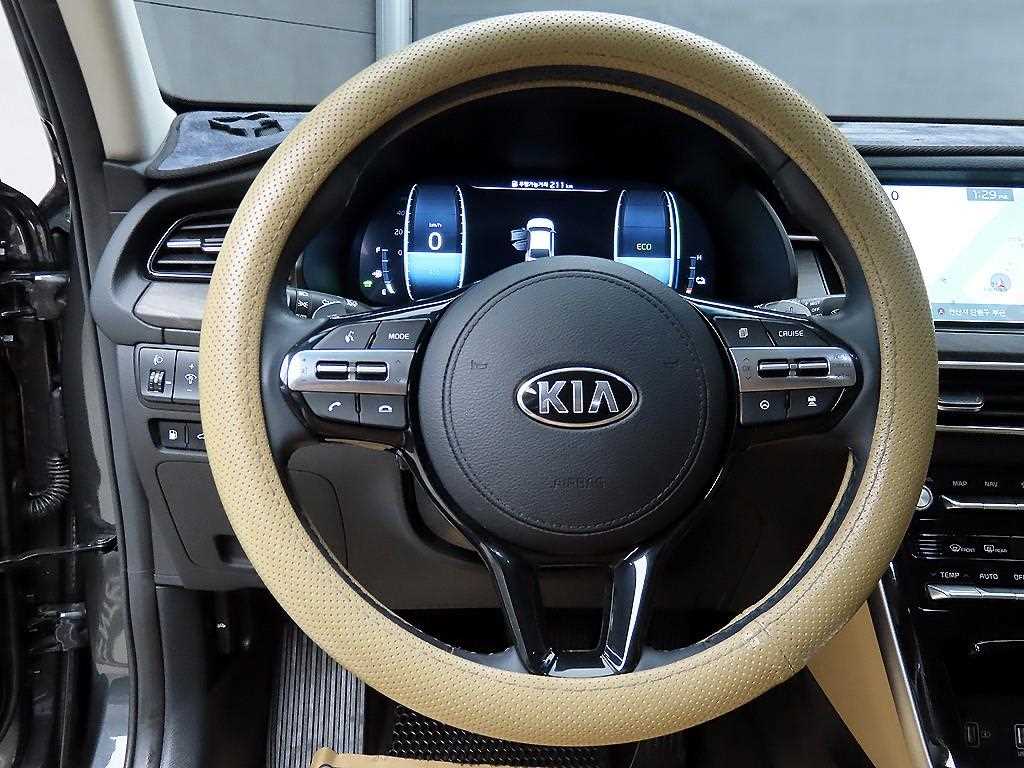 KIA K7 - Vista 9