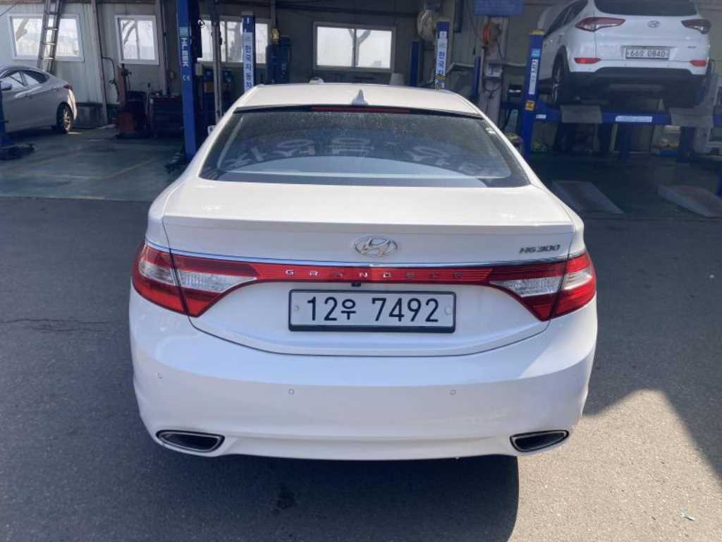 HYUNDAI Grandeur - Vista 3