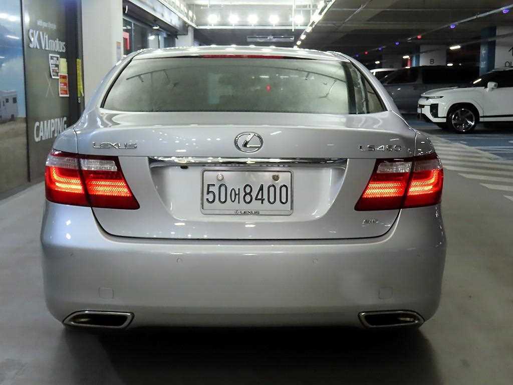 Lexus LS - Vista 5