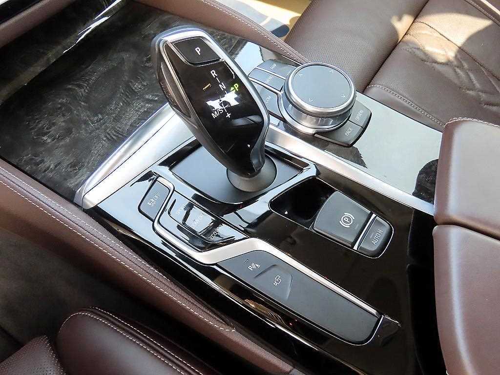 BMW 5 Series - Vista 11