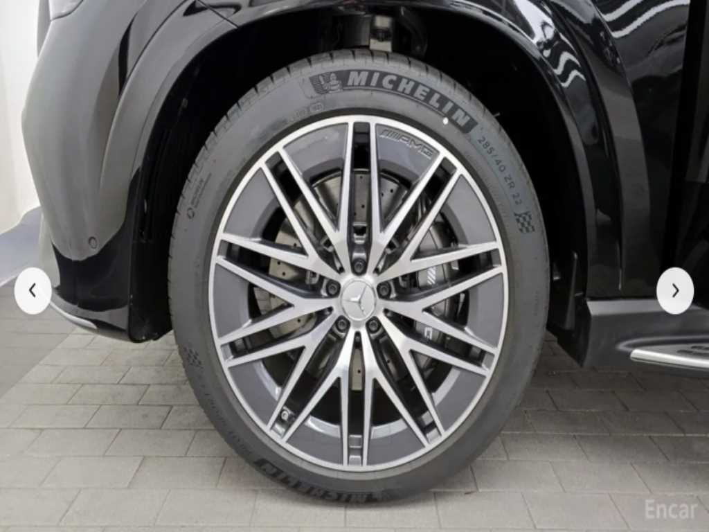 Mercedes Benz GLE Class - Vista 5