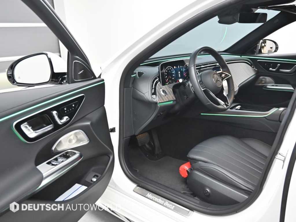 Mercedes Benz E class - Vista 11