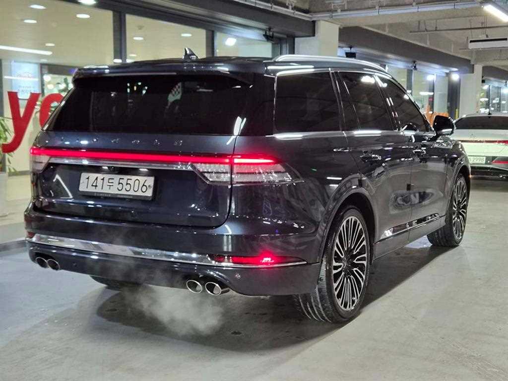 Lincoln Aviator - Vista 4
