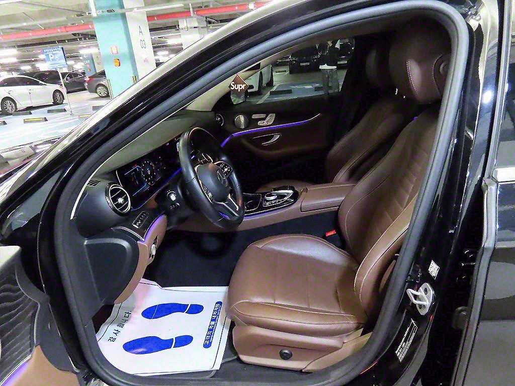 Mercedes Benz E class - Vista 6