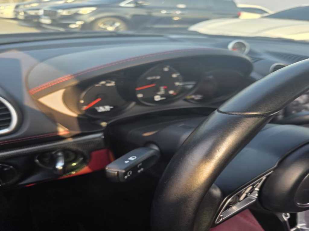 Porsche 718 - Vista 7