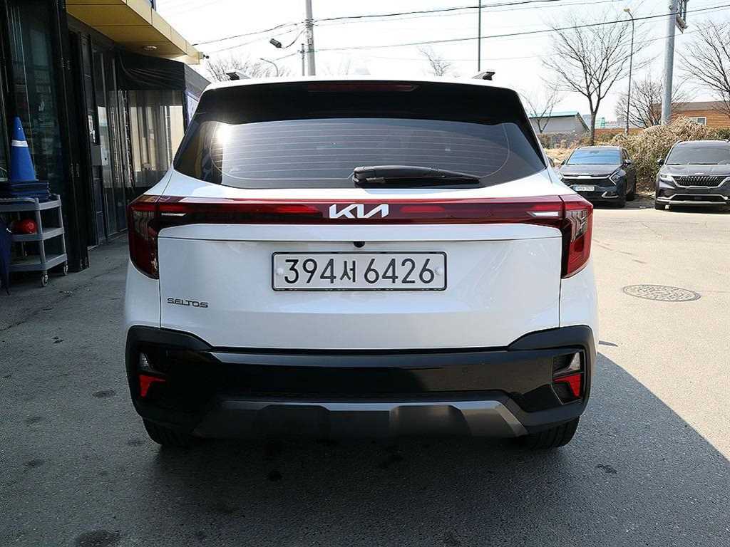 KIA Seltos - Vista 4