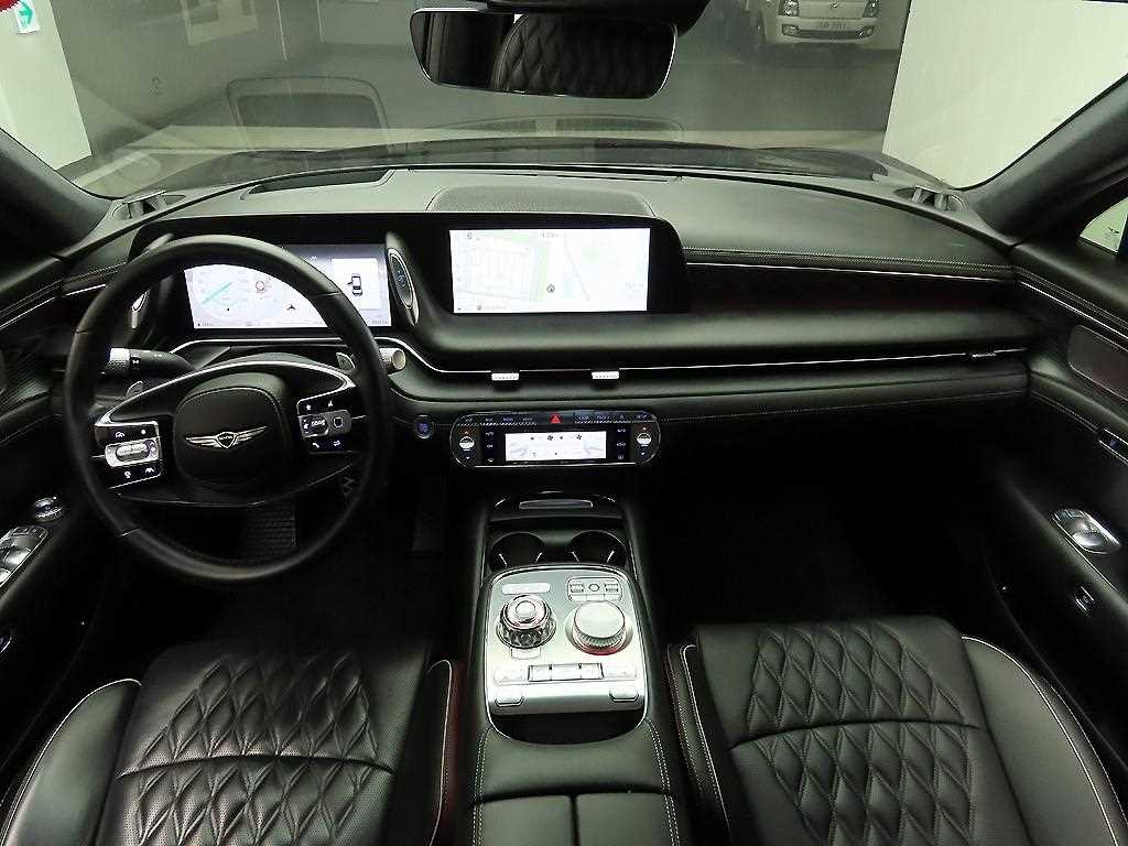 Genesis G90 - Vista 8