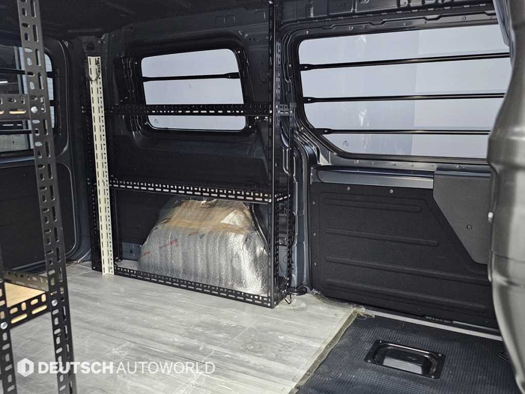 HYUNDAI Staria - Vista 12