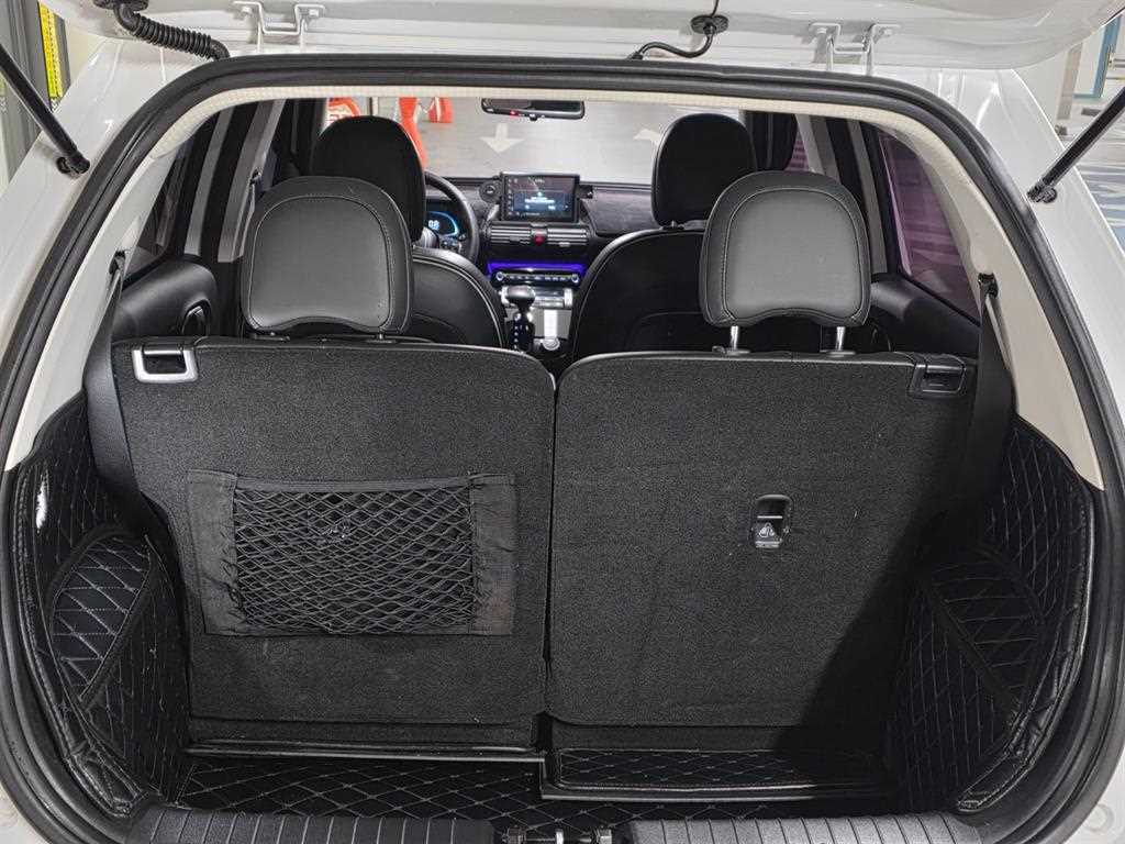 HYUNDAI Casper - Vista 6