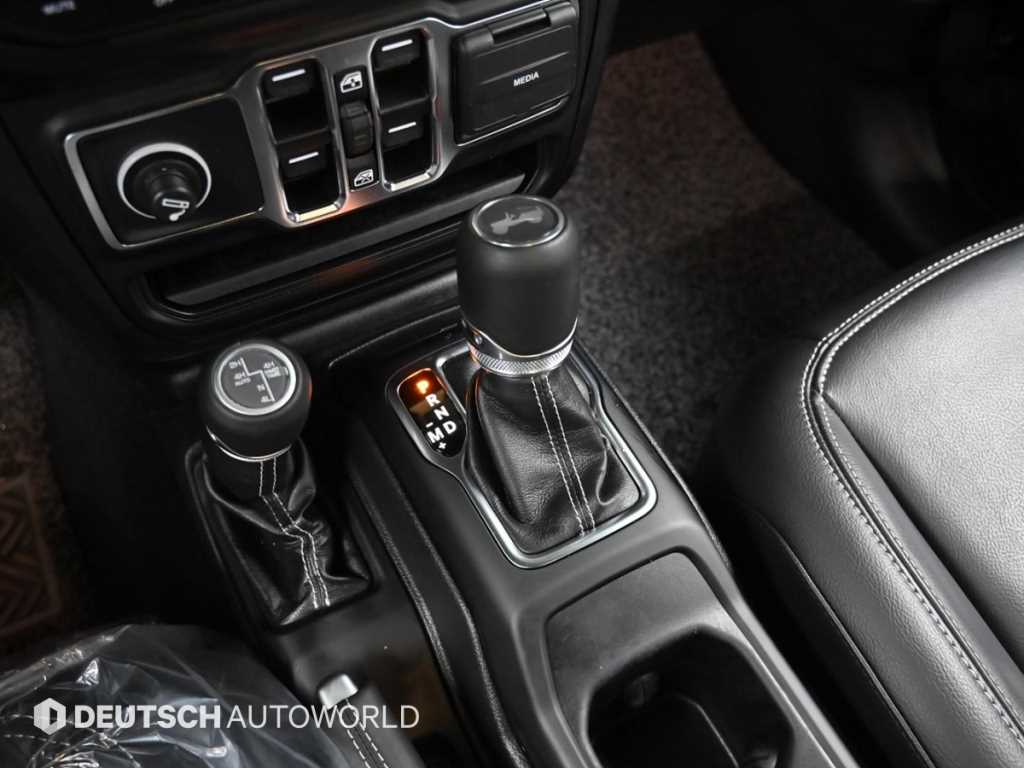 Jeep Wrangler - Vista 9