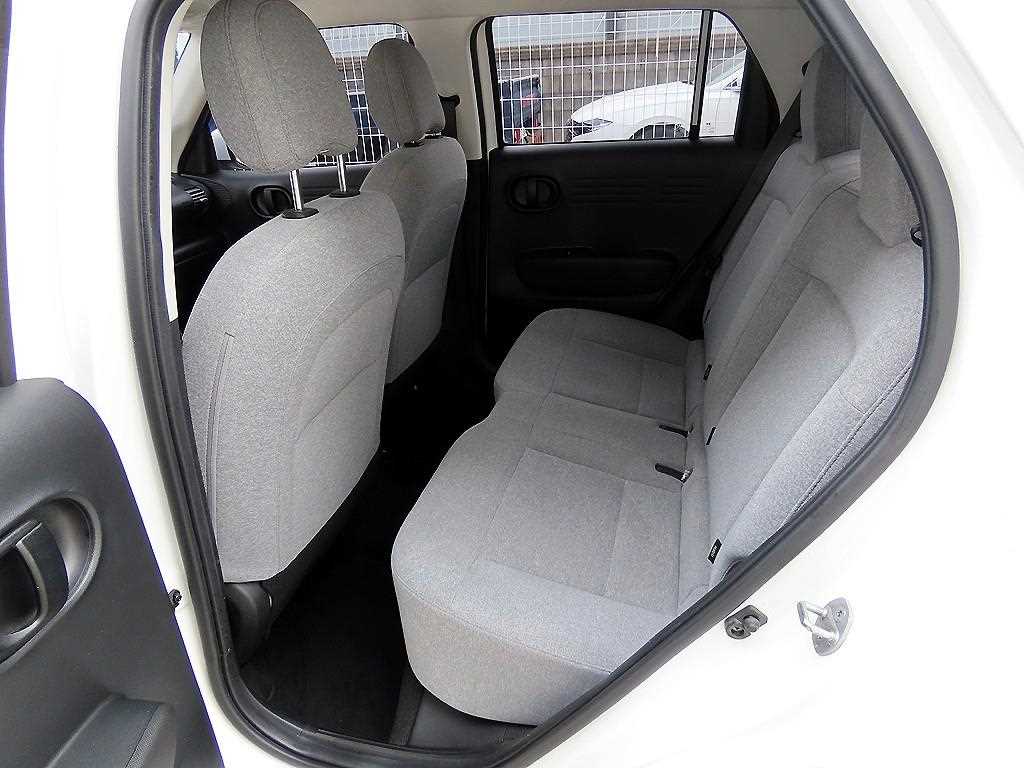 HYUNDAI Casper - Vista 6