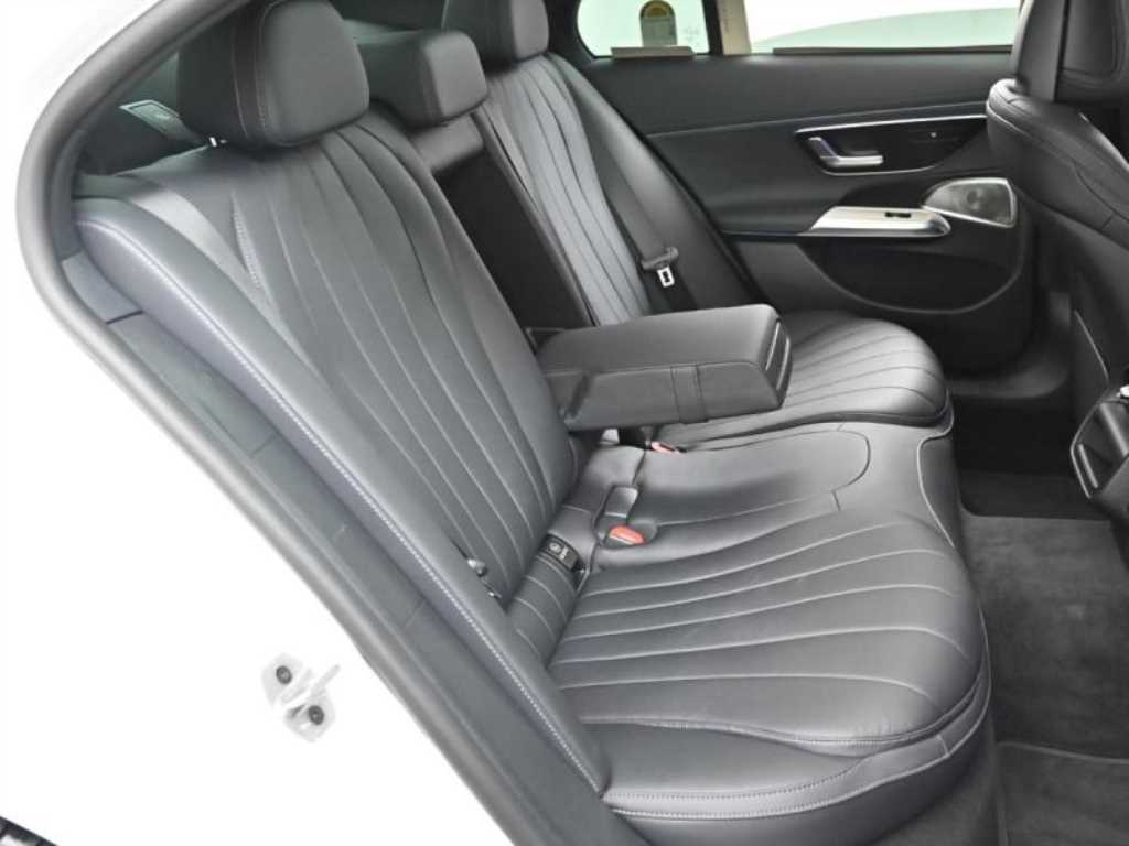 Mercedes Benz E class - Vista 12