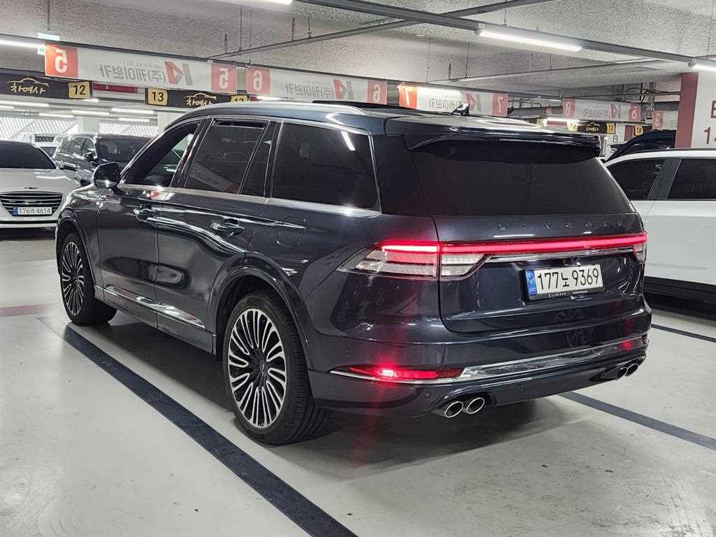 Lincoln Aviator - Vista 4