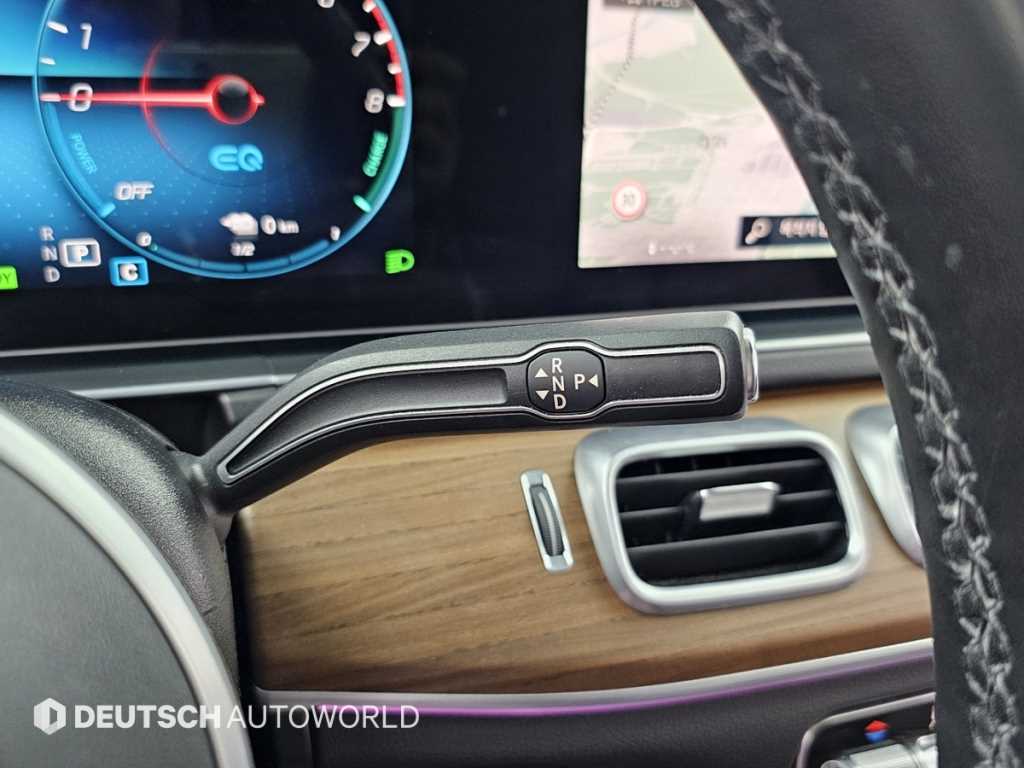 Mercedes Benz GLE Class - Vista 9