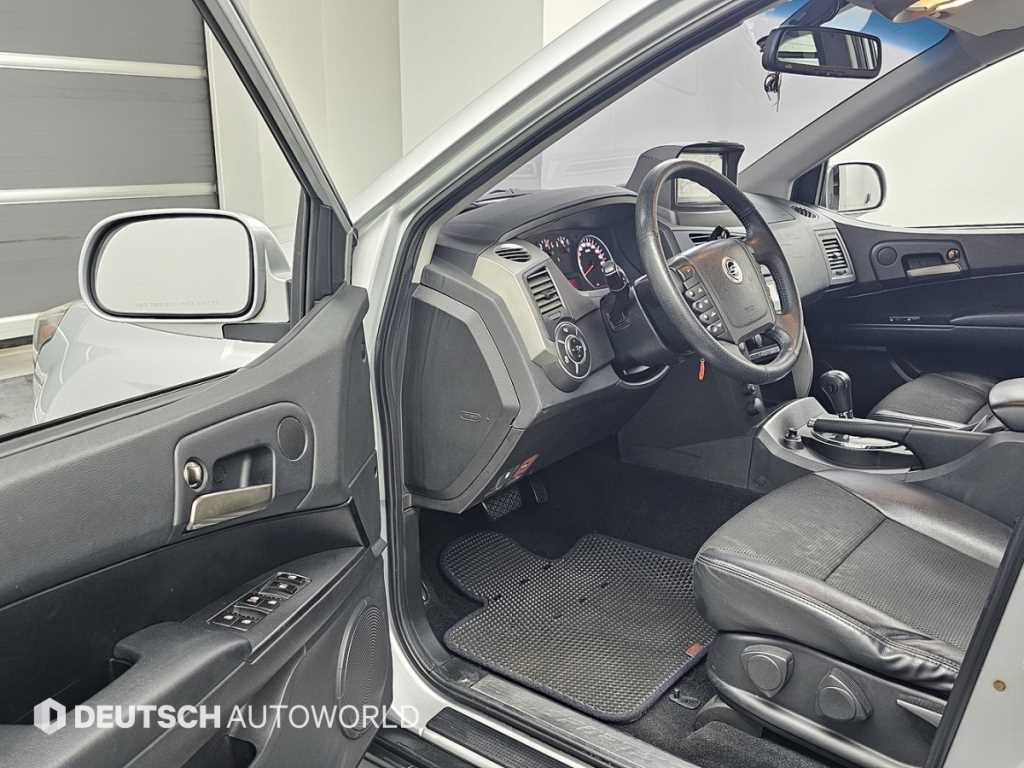 Ssangyong Korando - Vista 11