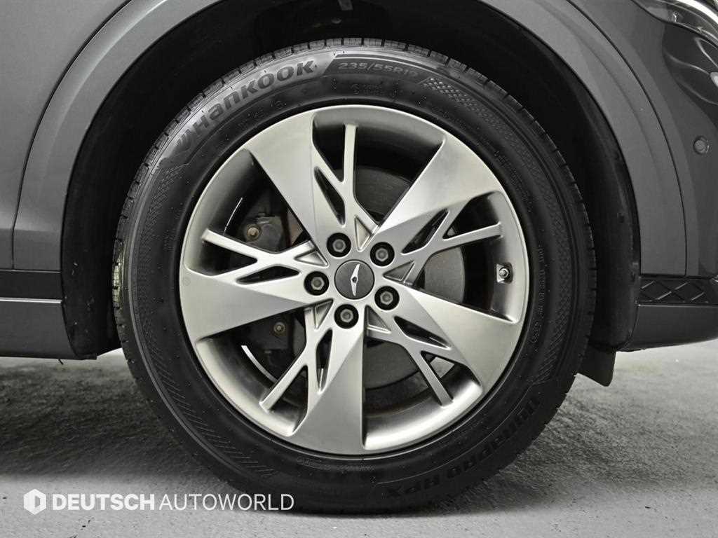 Genesis GV70 - Vista 5