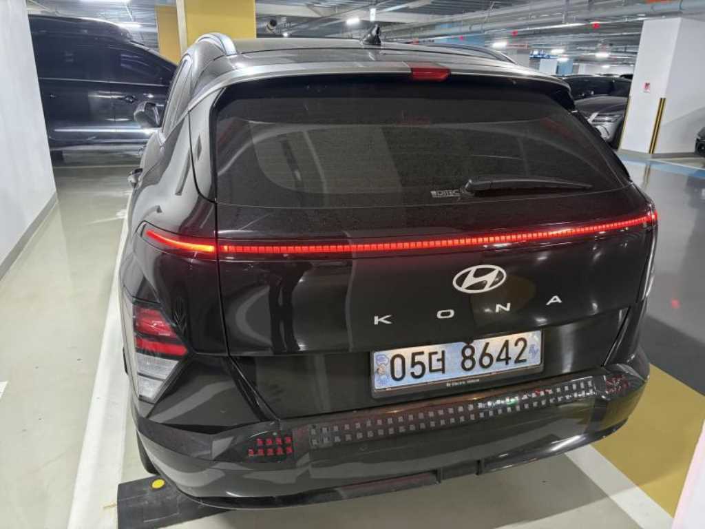 HYUNDAI Kona - Vista 2