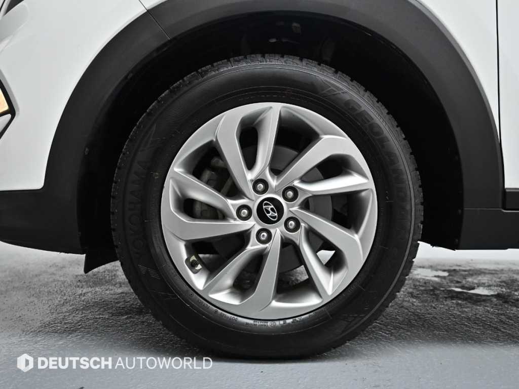 HYUNDAI Tucson - Vista 5