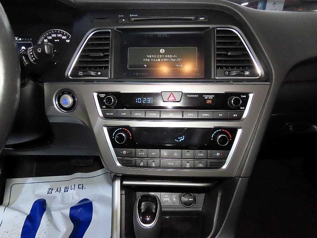 HYUNDAI Sonata - Vista 11