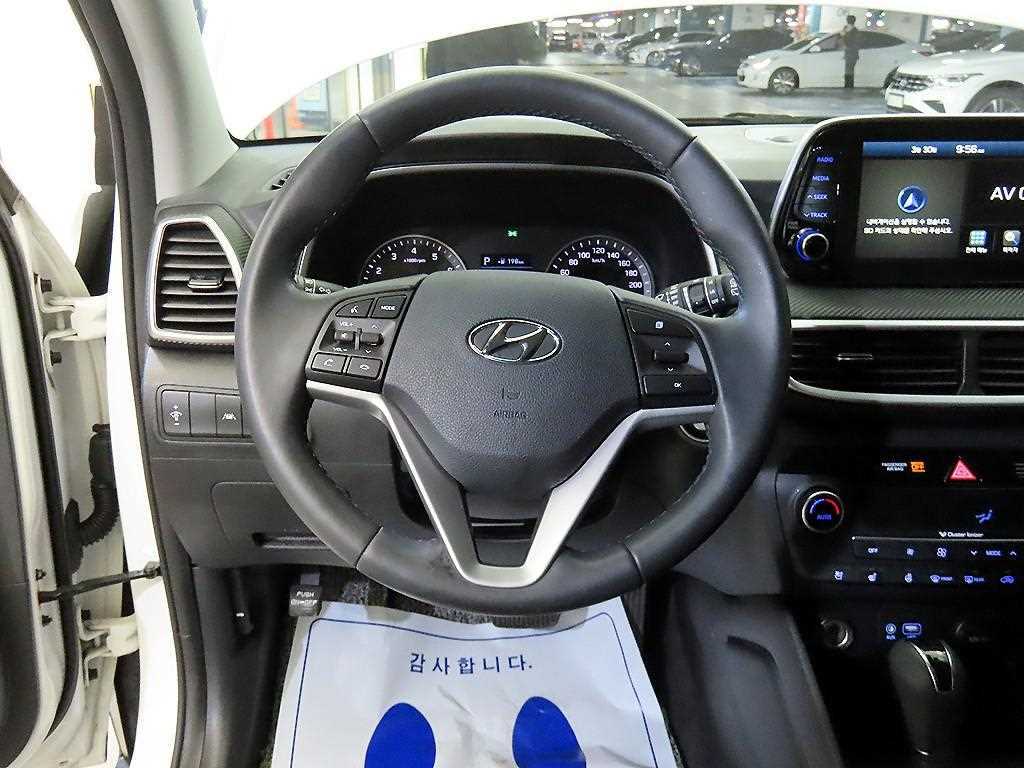HYUNDAI Tucson - Vista 8