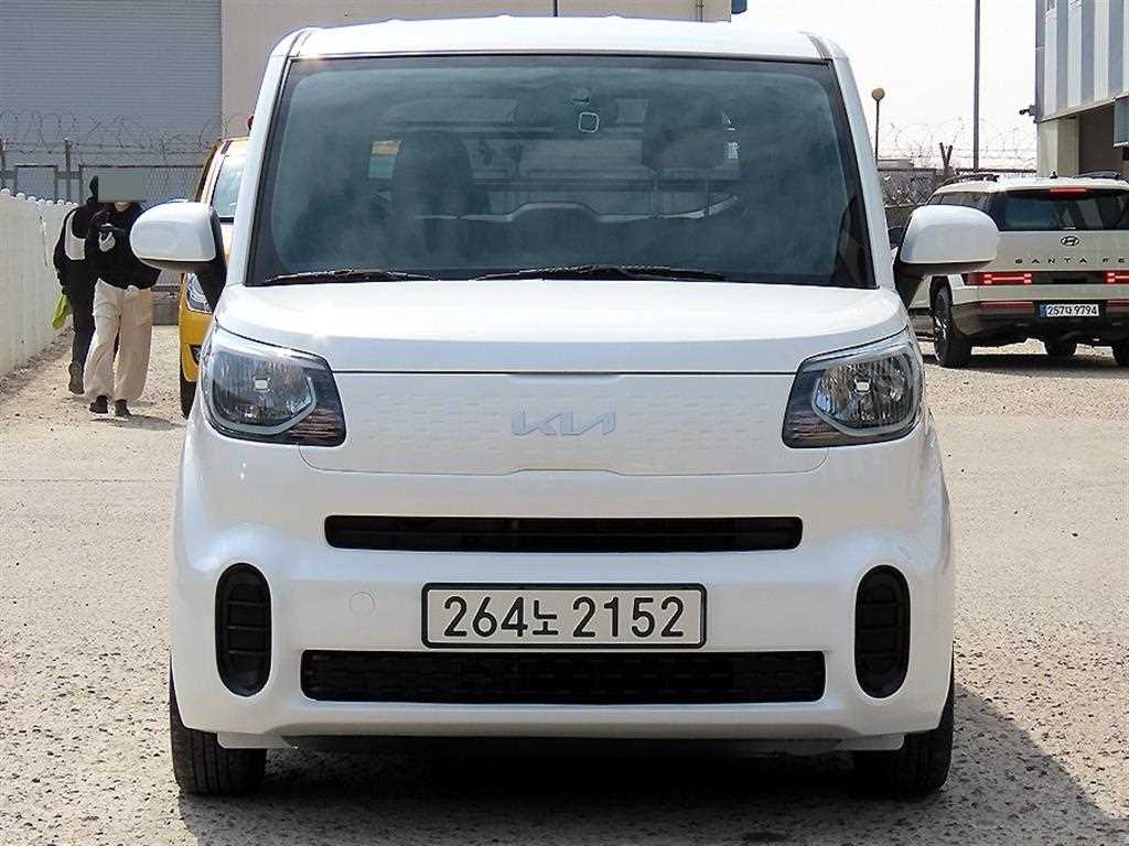 KIA Ray 2022 Blanco - Importación desde Corea - HF Imports Iquique - Foto 1