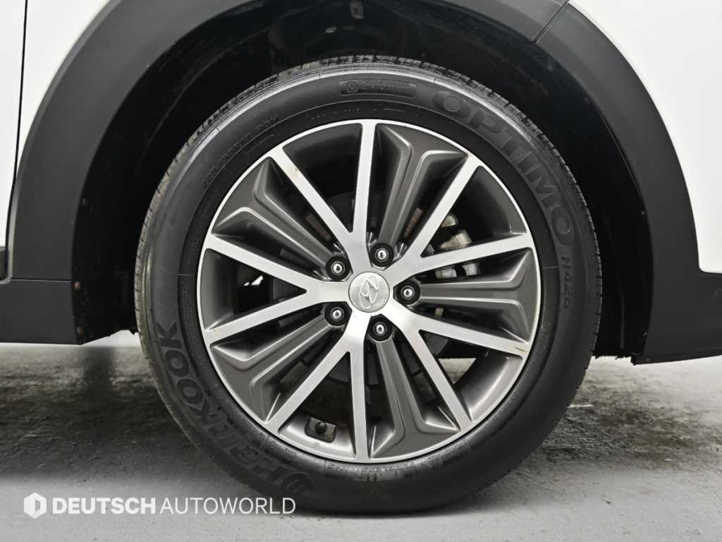 HYUNDAI Tucson - Vista 5