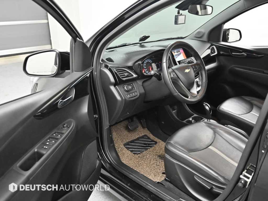 Chevrolet Spark - Vista 11