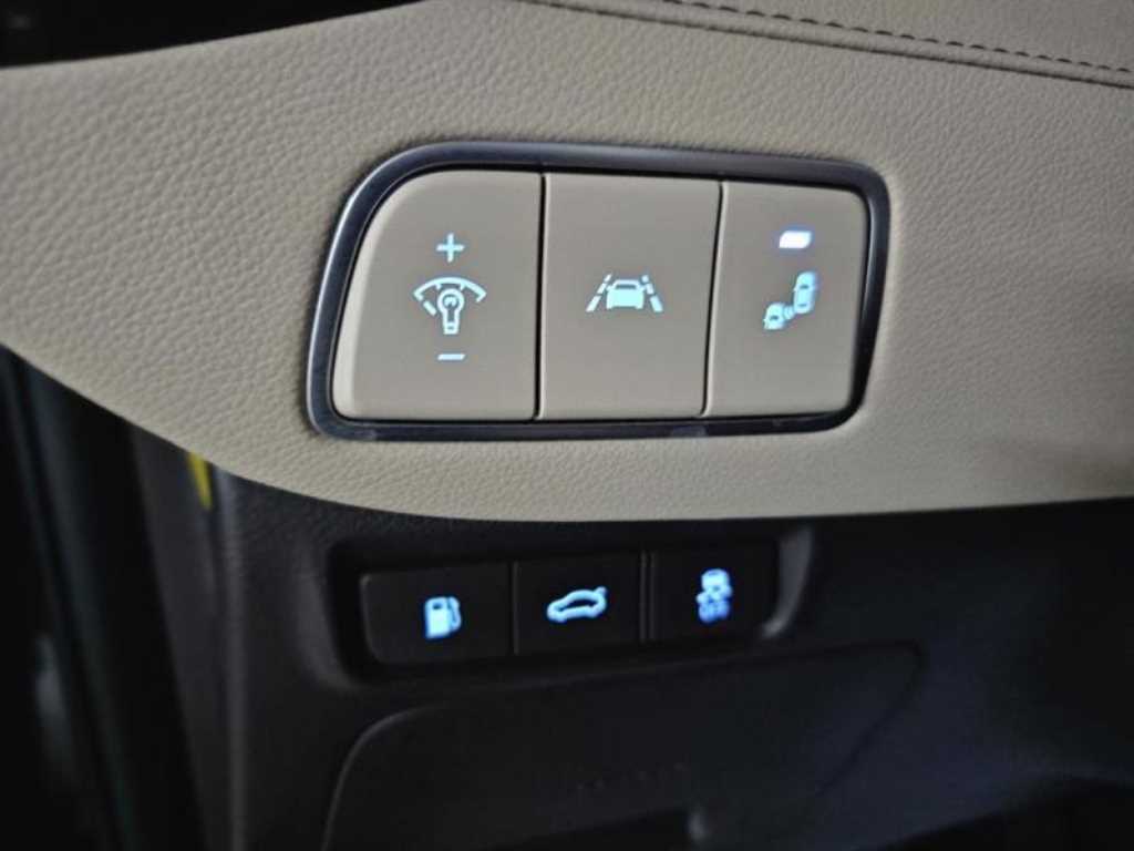 HYUNDAI Grandeur - Vista 9