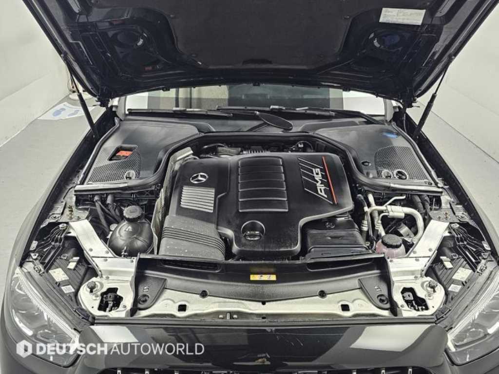 Mercedes Benz E class - Vista 6