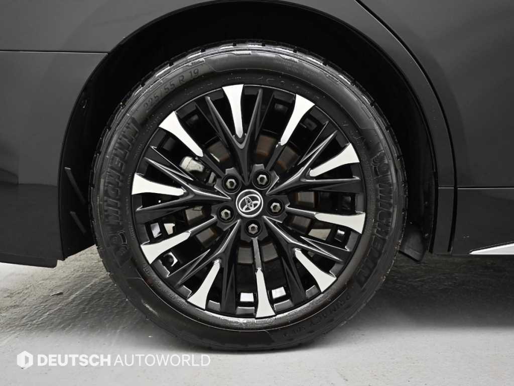 Toyota Alphard - Vista 5