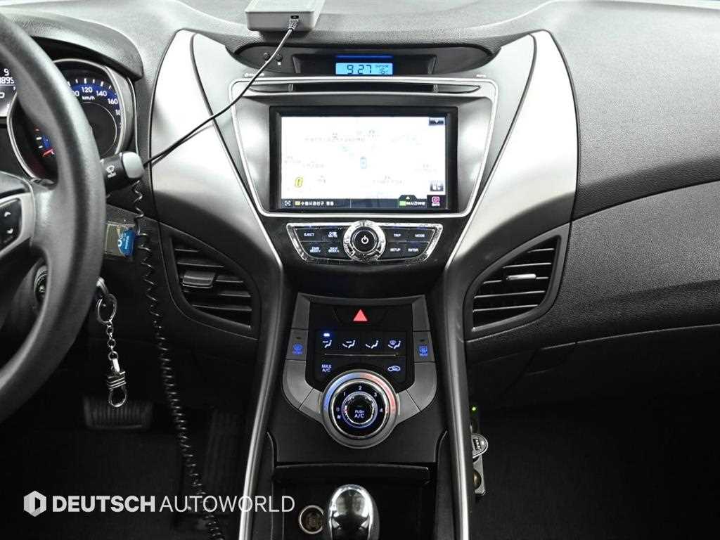 HYUNDAI Avante 2014 Plateado - Importación desde Corea - HF Imports Iquique - Foto 14