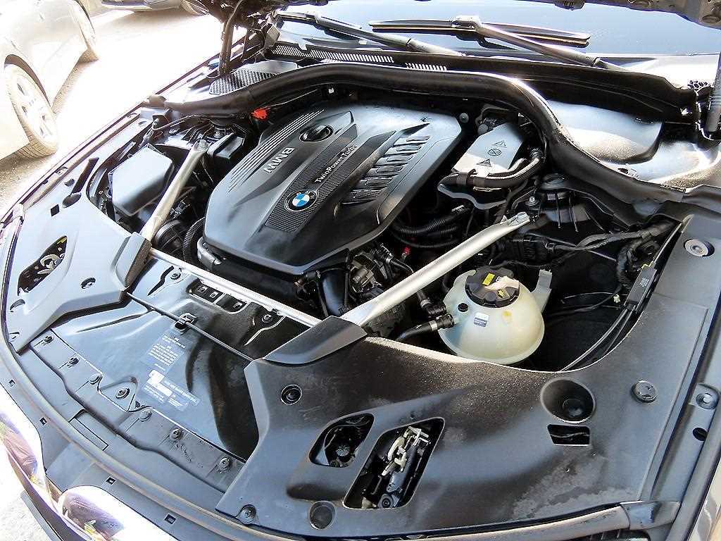 BMW 5 Series 2018 Gris - Importación desde Corea - HF Imports Iquique - Foto 19