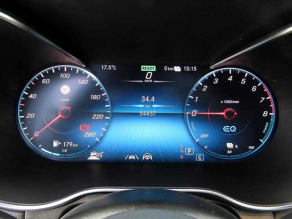 Mercedes Benz GLC Class - Vista 9