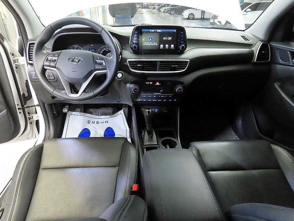 HYUNDAI Tucson - Vista 10