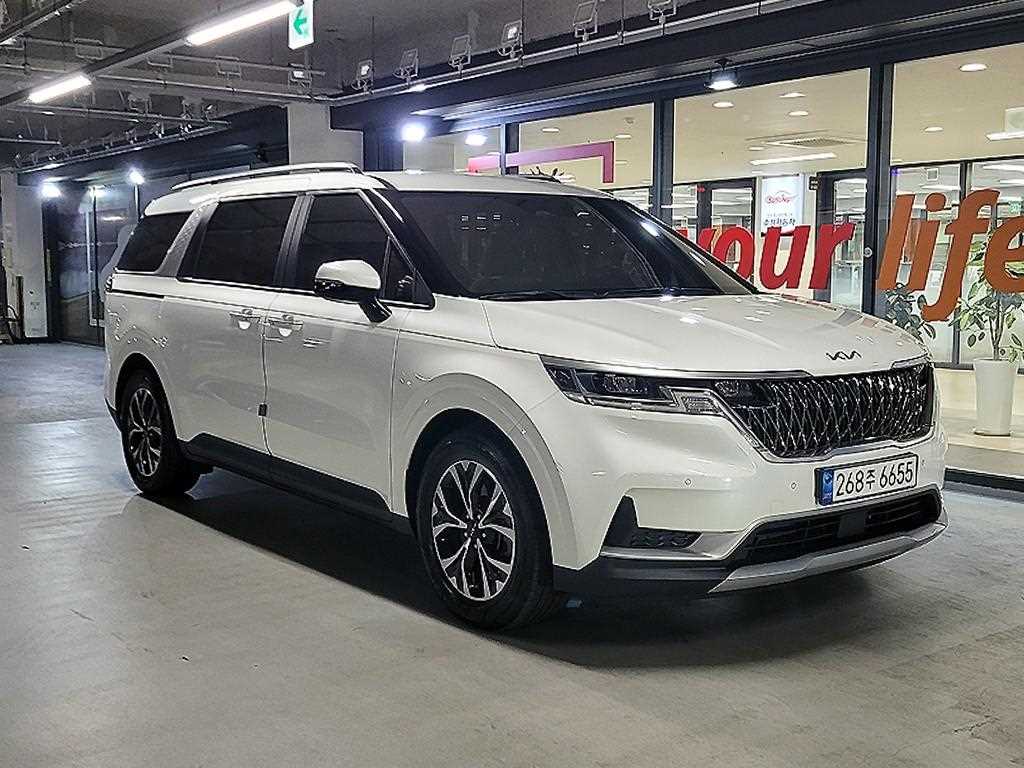 KIA Carnival 2023 Blanco - Importación desde Corea - HF Imports Iquique - Foto 1