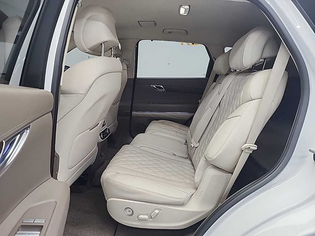 Genesis GV80 - Vista 12