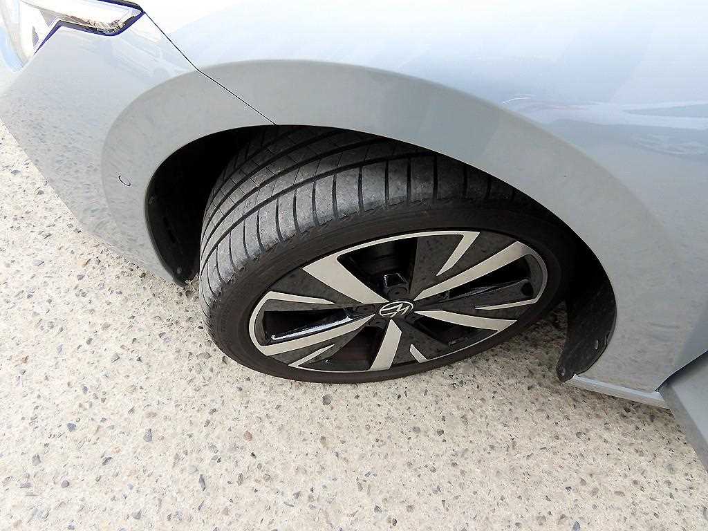 Volkswagen Golf 2025 - Importación desde Corea - HF Imports Iquique - Foto 20