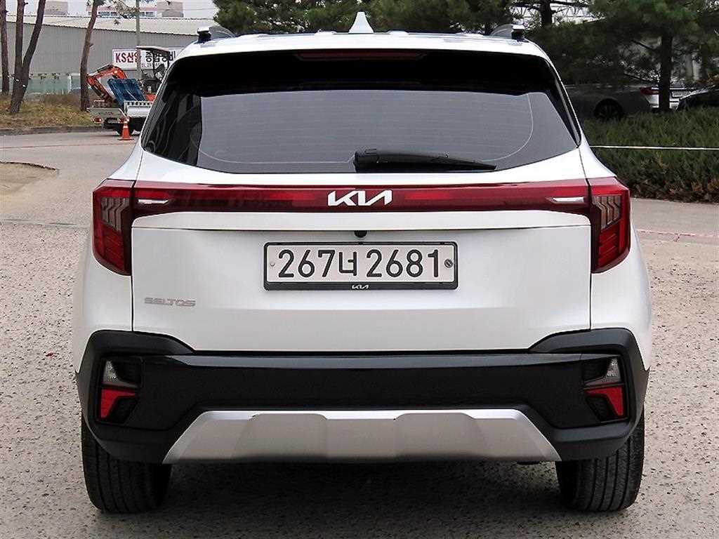 KIA Seltos - Vista 4