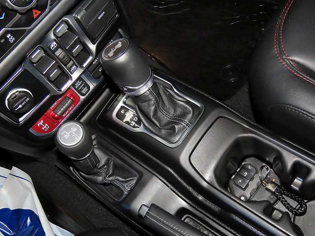 Jeep Wrangler 2024 Rojo - Importación desde Corea - HF Imports Iquique - Foto 1