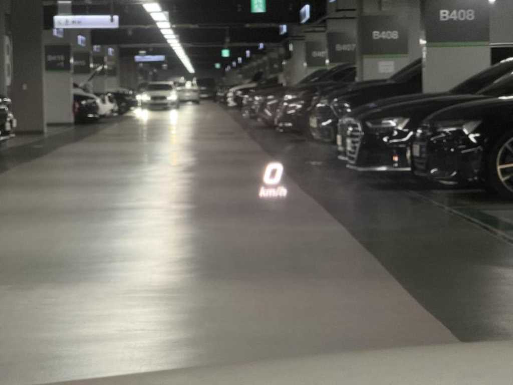 Mercedes Benz E class - Vista 11