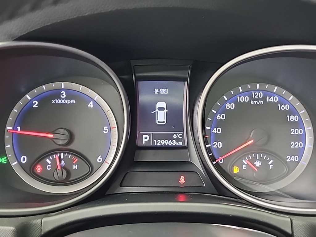 HYUNDAI Santa Fe - Vista 6