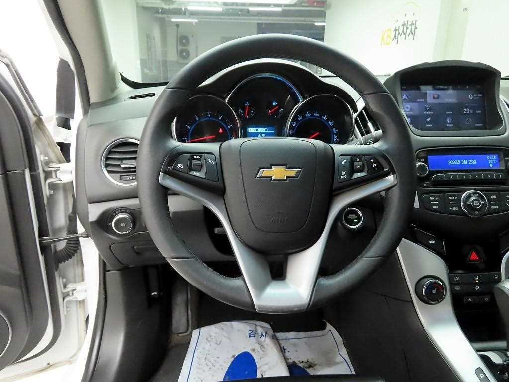 Chevrolet Cruise - Vista 8