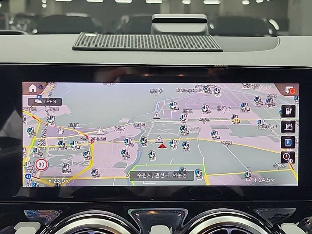 Mercedes Benz EQA 2023 Negro - Importación desde Corea - HF Imports Iquique - Foto 16