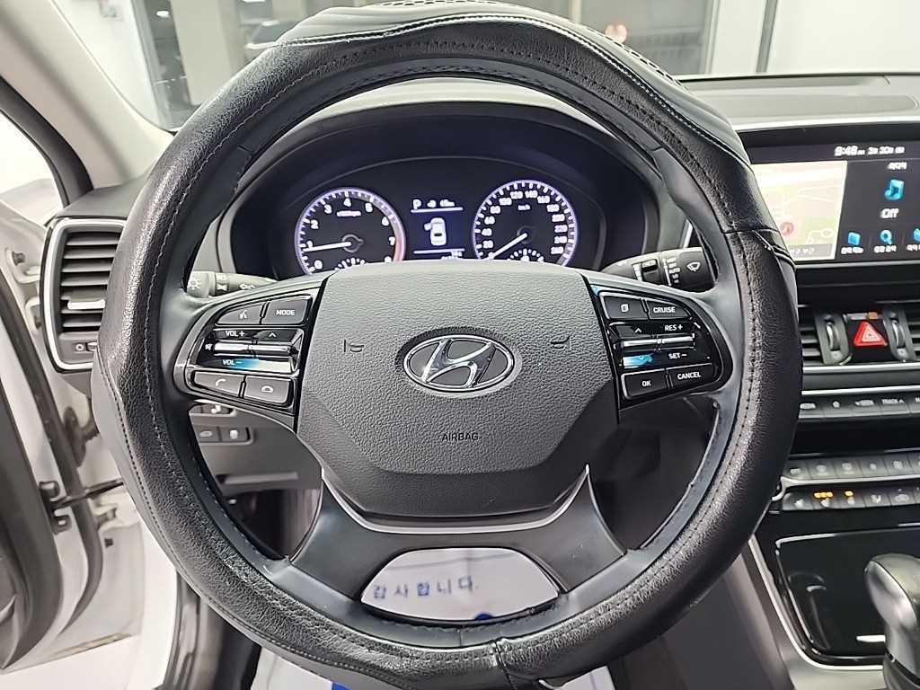 HYUNDAI Grandeur - Vista 9