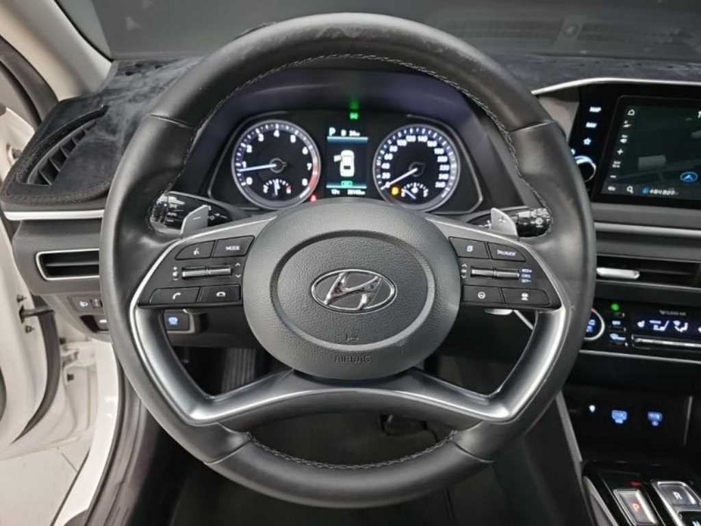 HYUNDAI Sonata - Vista 7