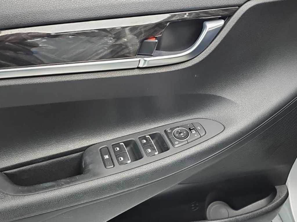 HYUNDAI Grandeur 2017 Plateado - Importación desde Corea - HF Imports Iquique - Foto 13