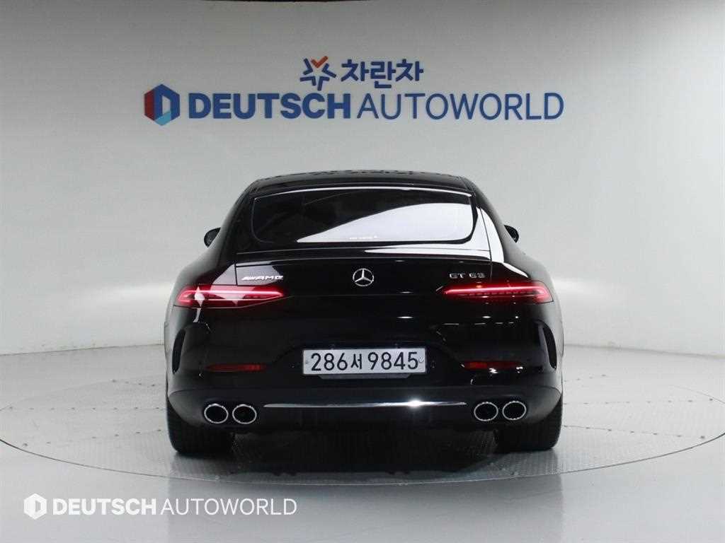 Mercedes Benz AMG GT - Vista 4