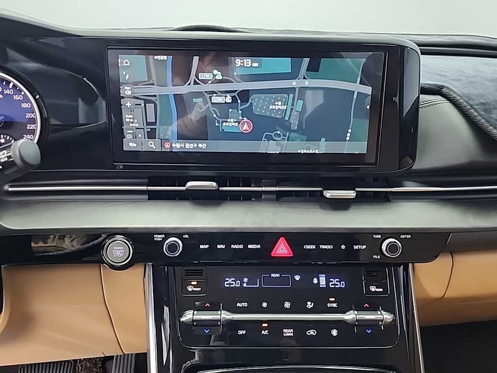 KIA Carnival - Vista 10