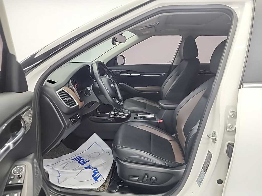 KIA Seltos - Vista 11